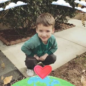 Meet your Posher, Lora